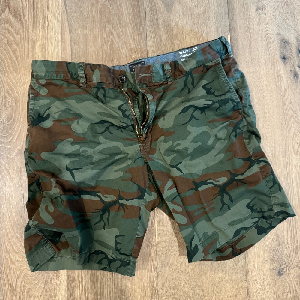 J Crew Men’s Camo Chino Shorts